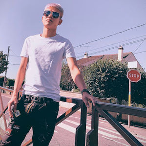 Meet your Posher, Vu